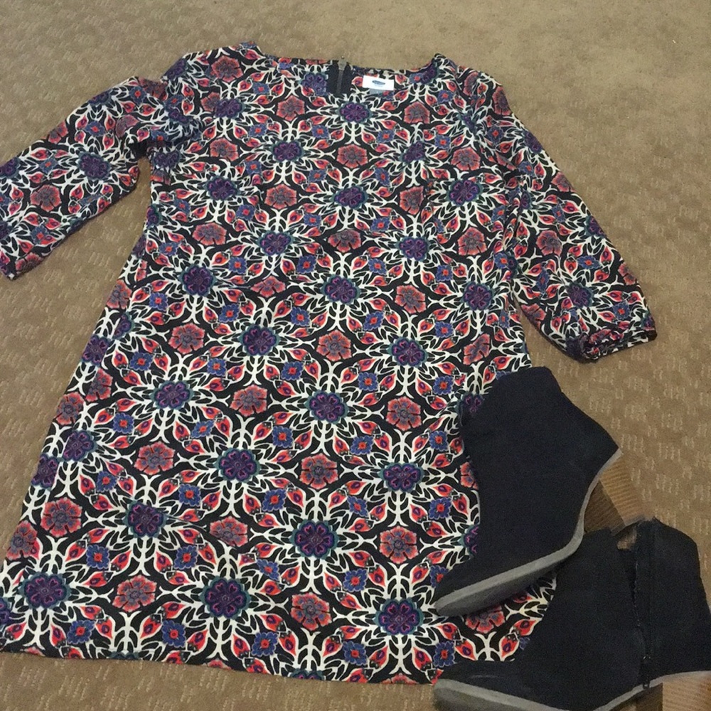 Old Navy patterned dress